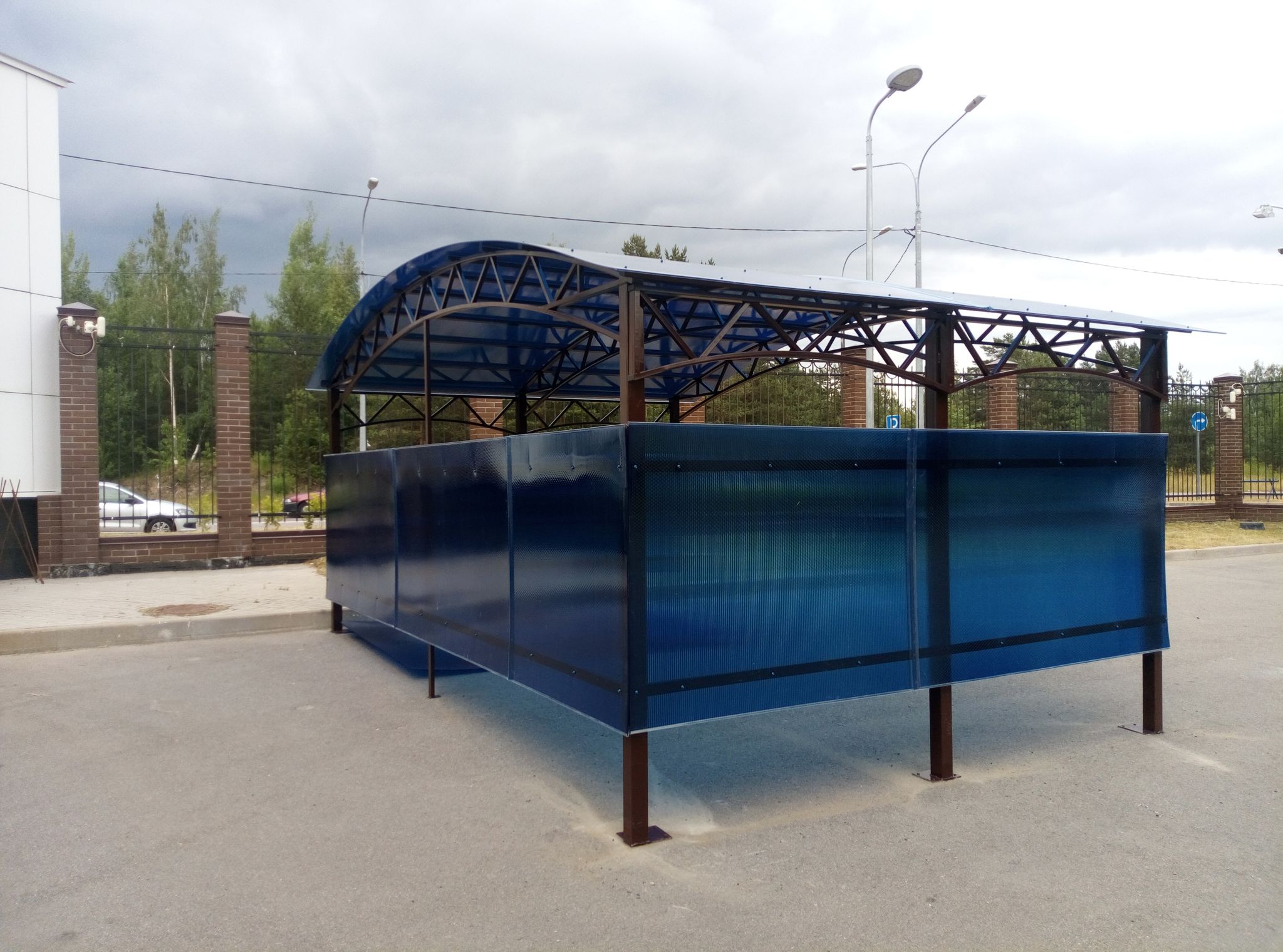 Обустройство зоны курения для АО "ОДК Климов" Обустройство зоны курения для АО "ОДК Климов"