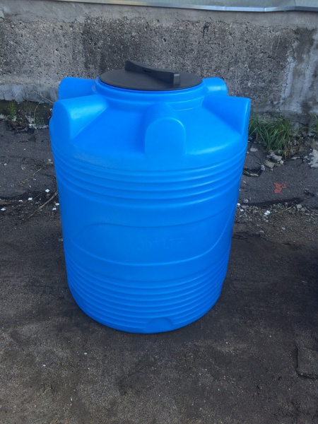 Емкость V 2000 литров (зеленый)